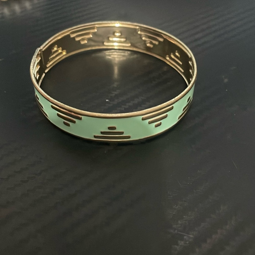 Gold women bracelet